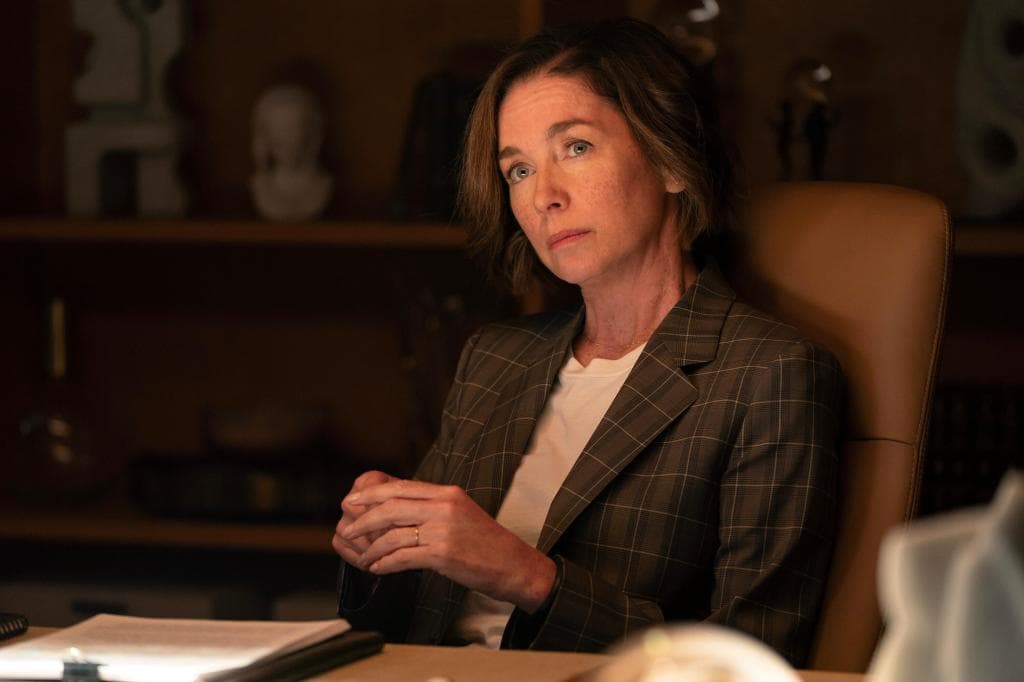 'Hacks' Star Julianne Nicholson Embraces the Cringe, Talks Upcoming Projects