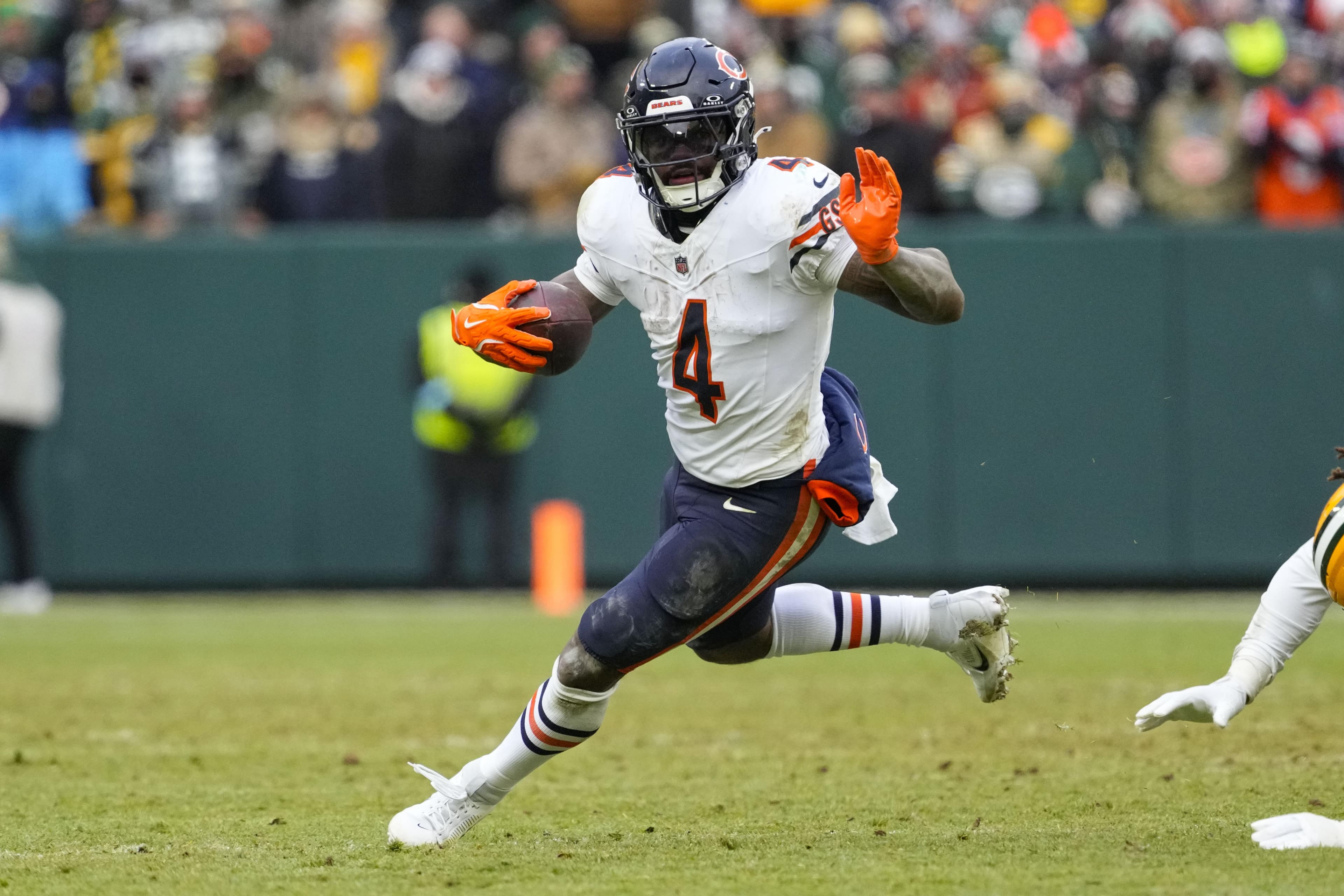 Bears Lean on Veteran D'Andre Swift as Injuries Plague Backfield