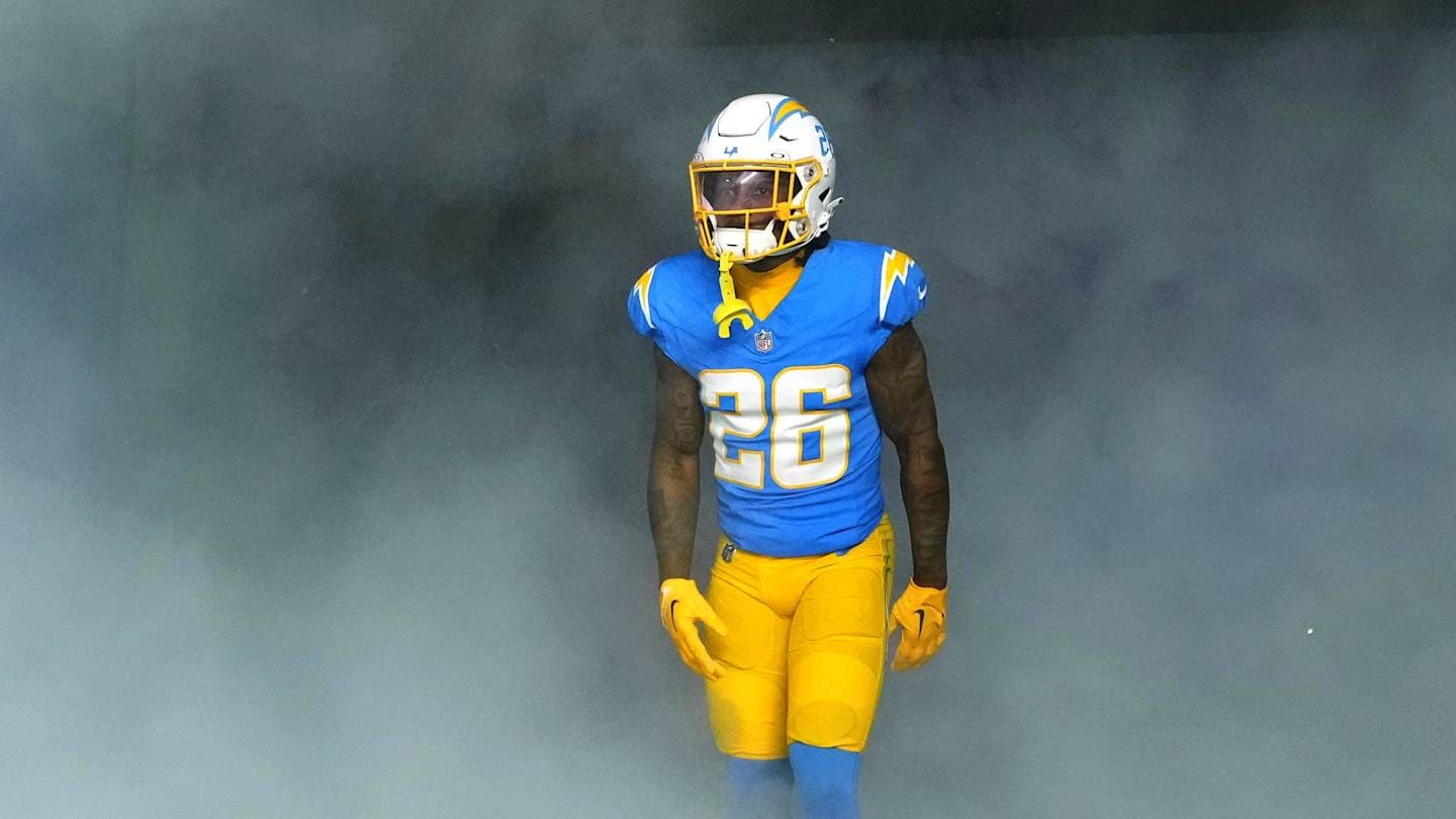 Chargers' Asante Samuel Jr. Remains Unsigned Amid Browns' Cornerback Woes