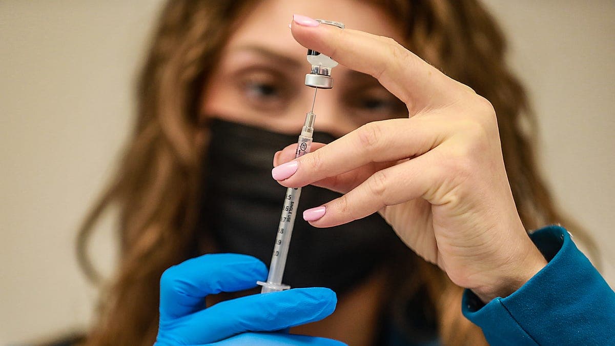 Michigan Defies Federal Guidance, Recommends COVID Vaccines for Pregnant Women and Children