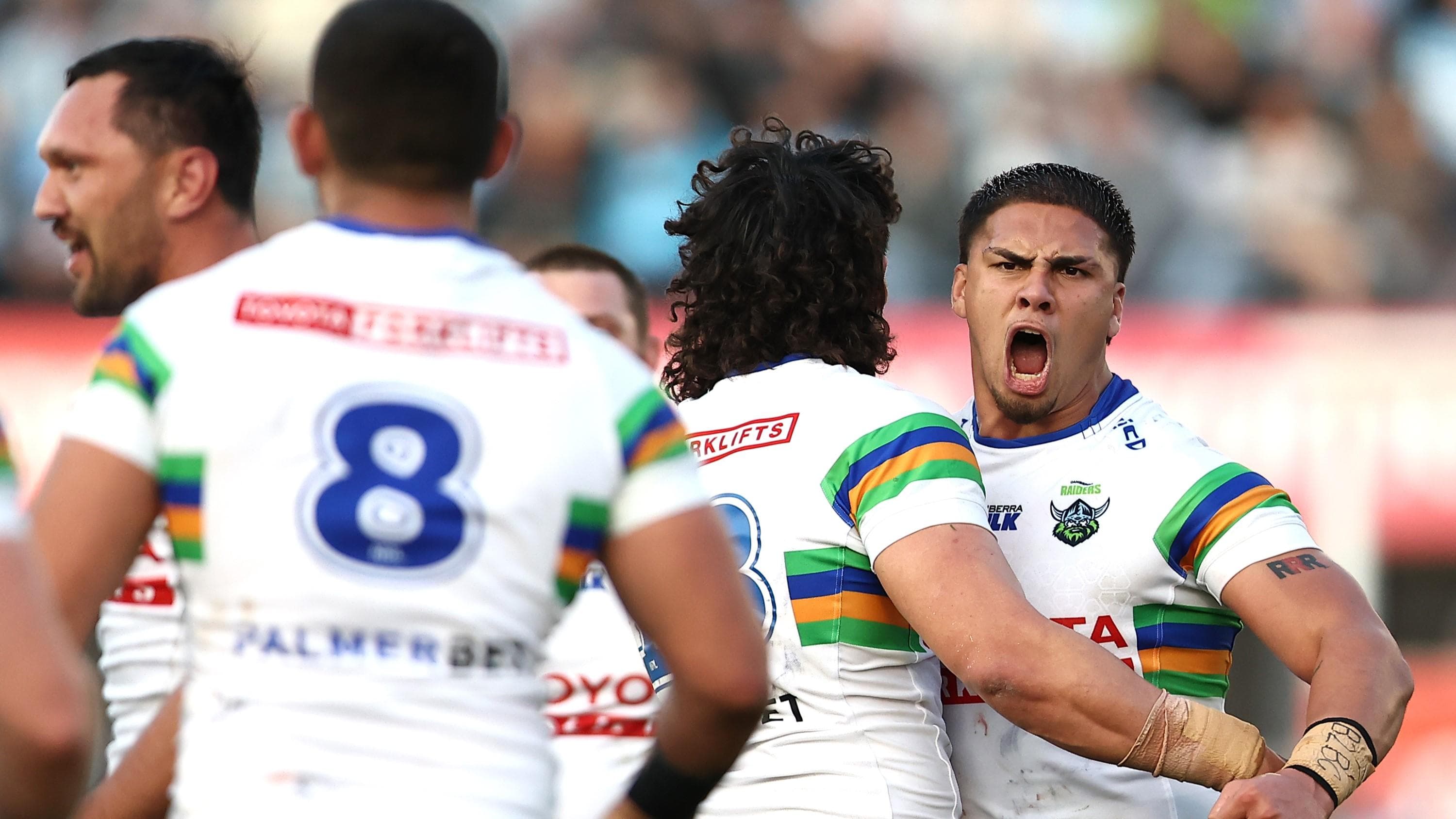 Knights Emerge as Frontrunners for Canberra Prop Trey Mooney