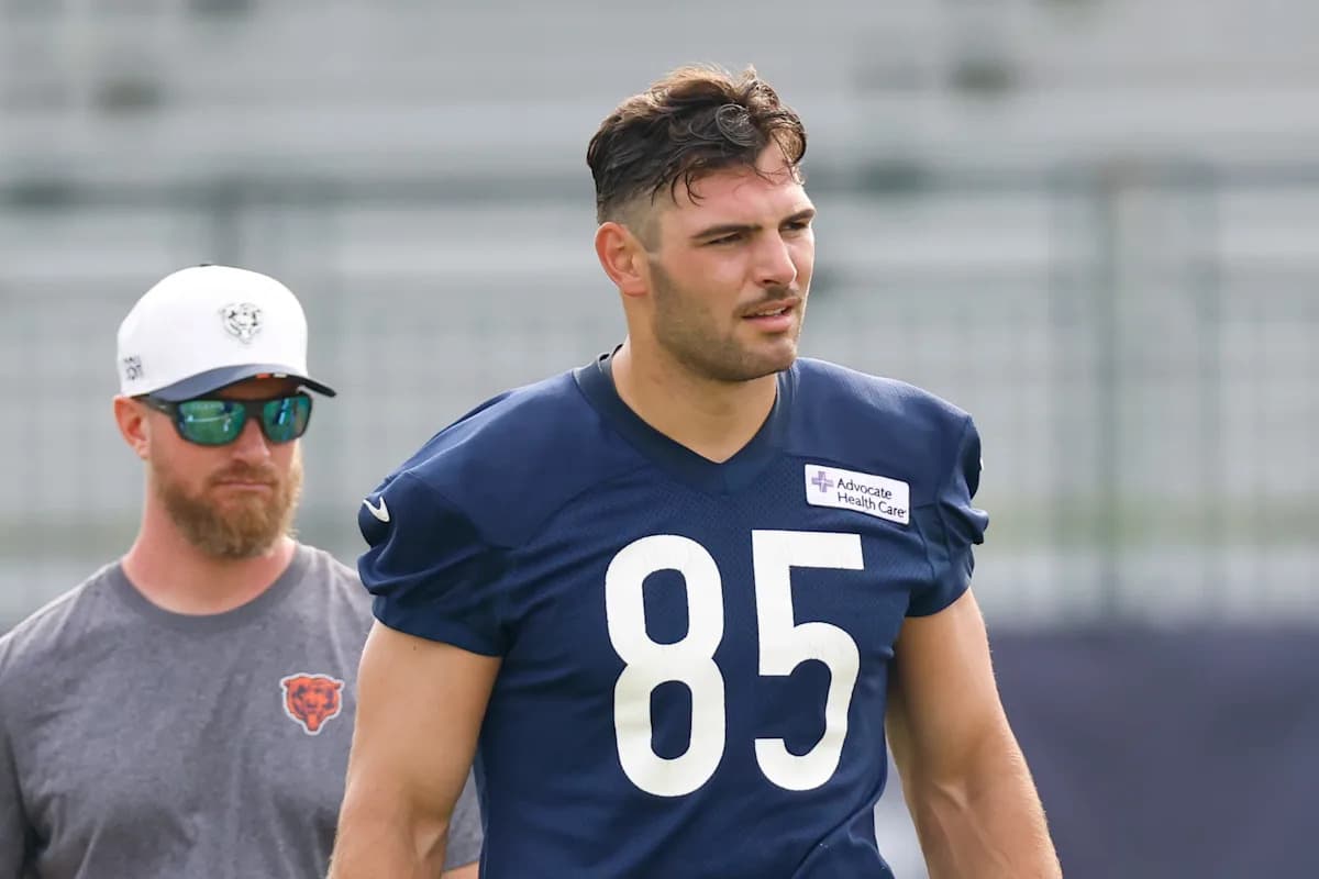 Backup QB Bagent Leads Reserves in Soldier Field Showcase