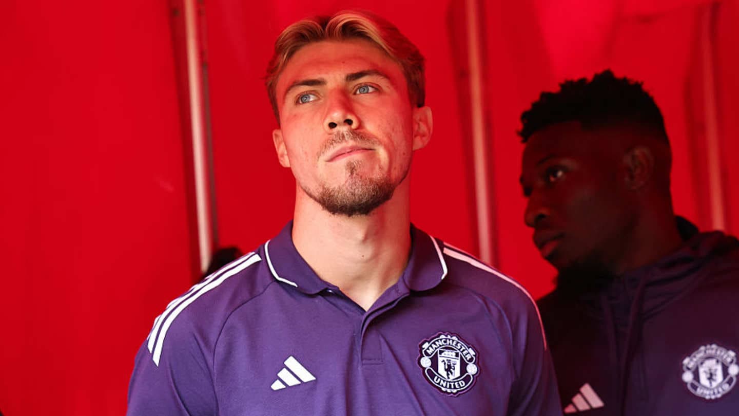 AC Milan Ramps Up Efforts to Sign Manchester United's Rasmus Højlund
