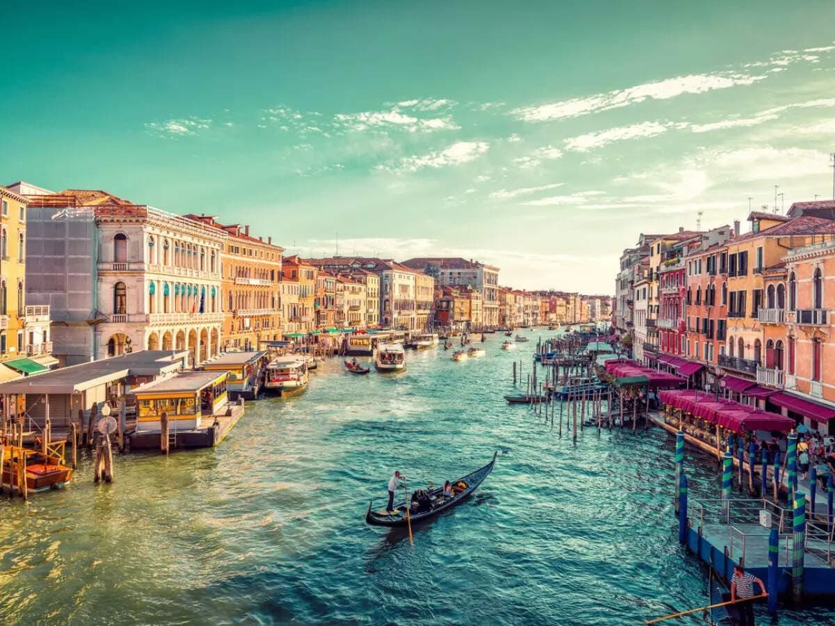 Venice Imposes Steep Fines to Curb Disrespectful Tourist Behavior