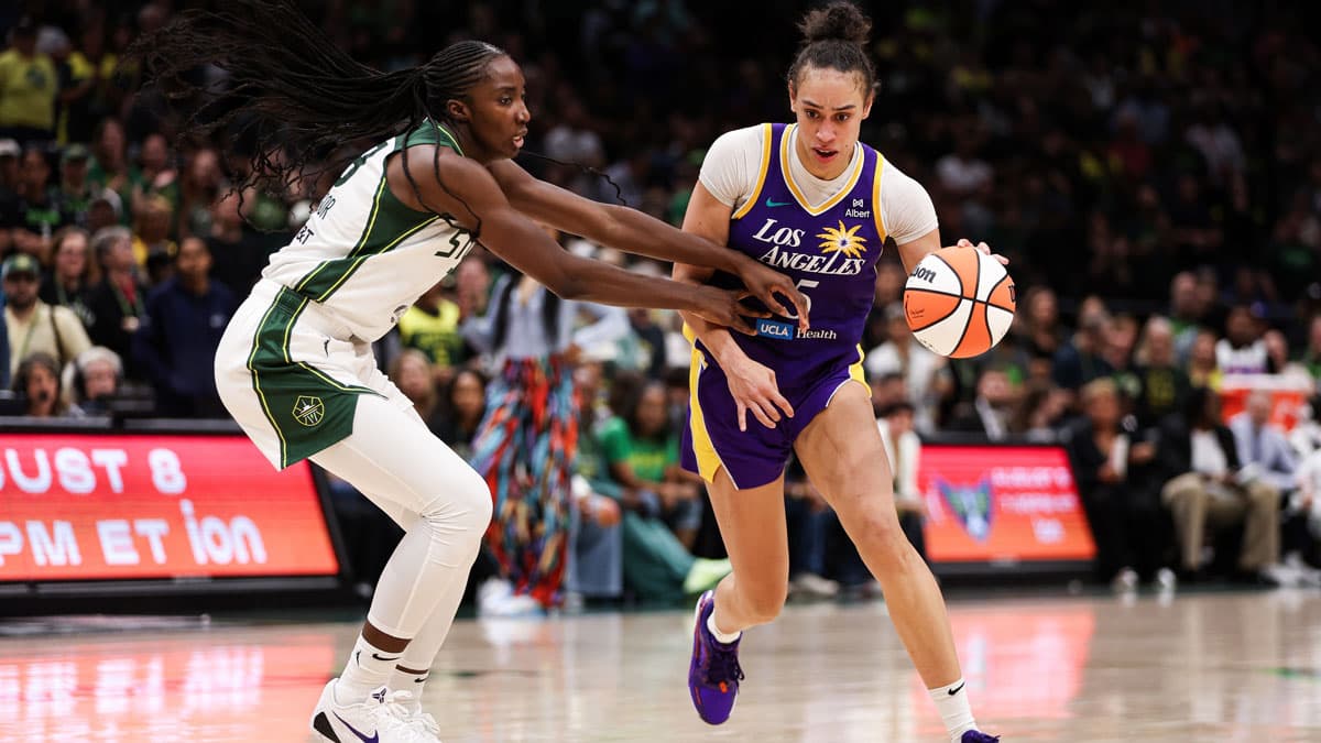 Sparks Forward Dearica Hamby Shines in Thrilling Double OT Win