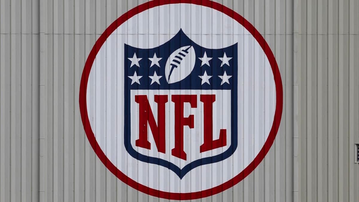 NFL Bans Ammonia Inhalers Amid Safety Concerns