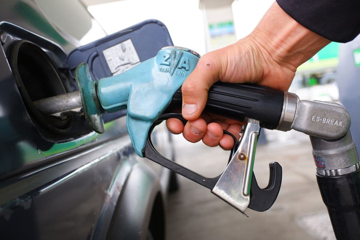 New Zealand Abandons Petrol Tax, Adopts Road User Charges