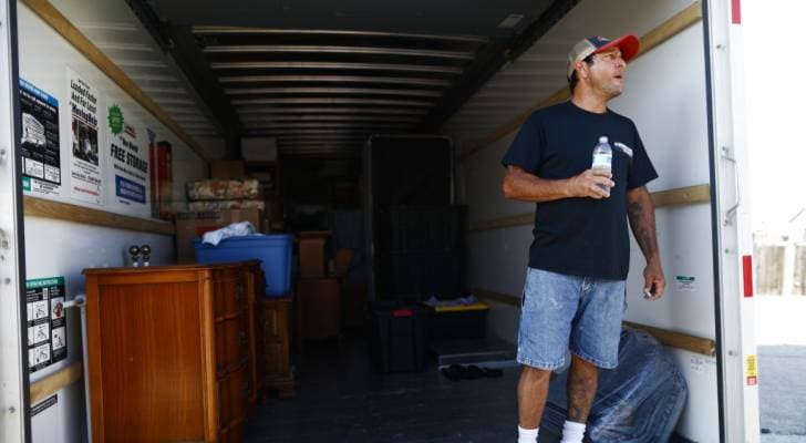 Californians Flee High Costs, Seek Greener Pastures Elsewhere
