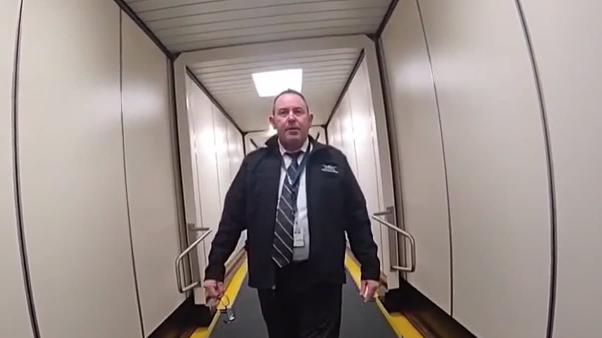 Veteran Pilot Arrested for DUI, Fired from Southwest Airlines