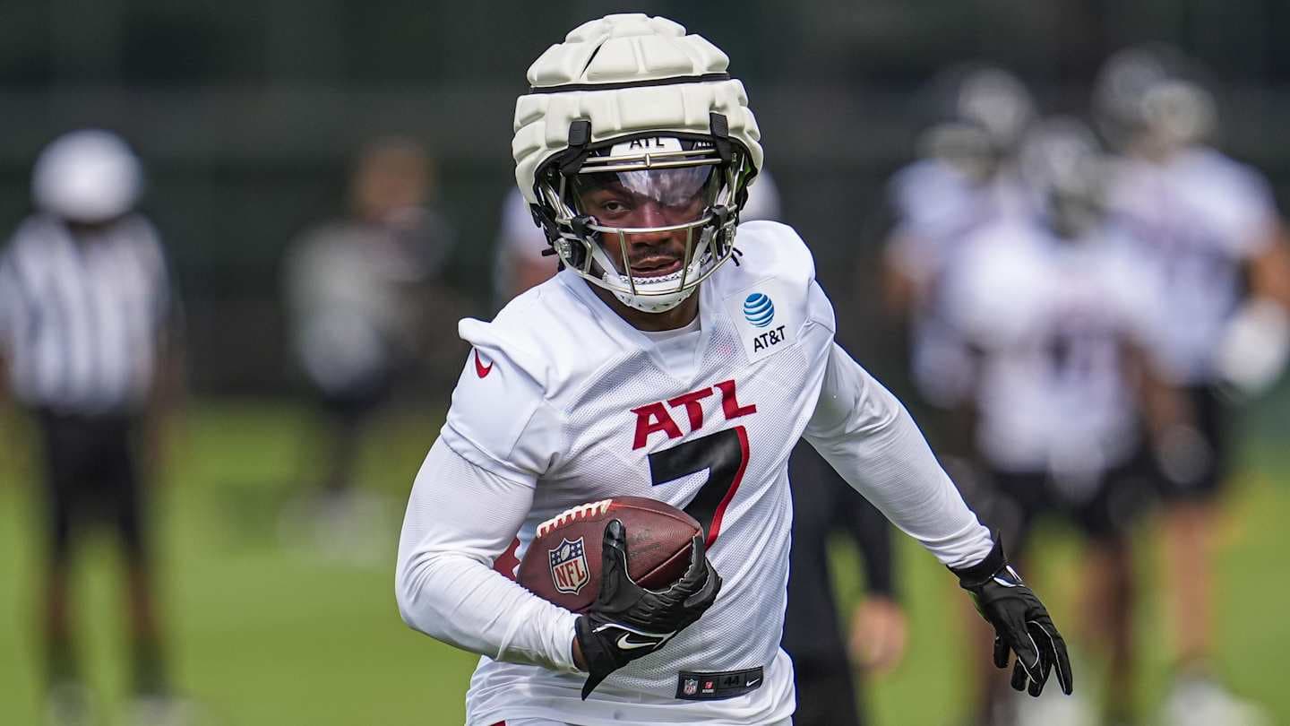 Falcons' Bijan Robinson Corrects Mispronunciation of His Name Ahead of 2025 Season
