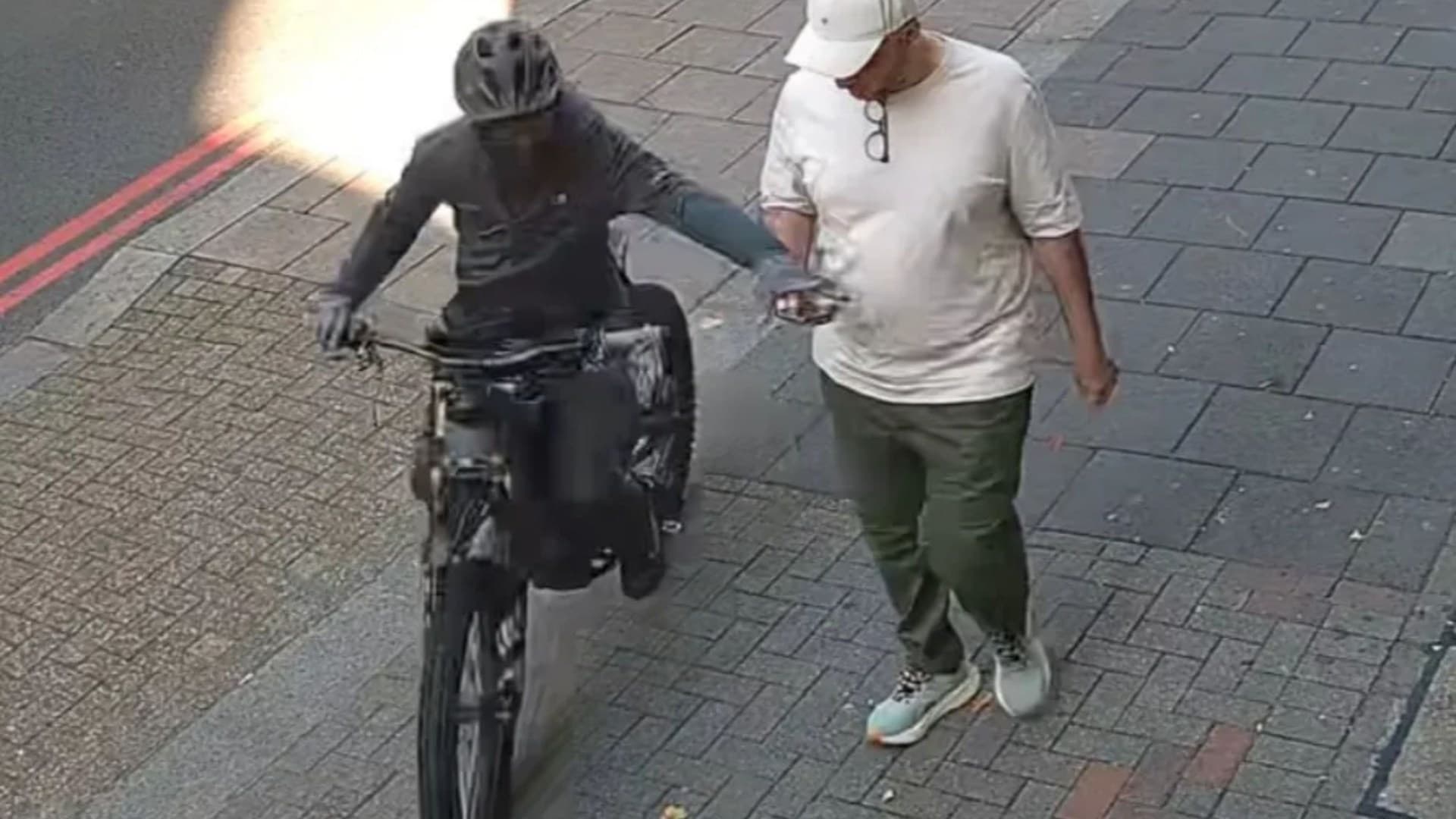 Thieves on E-Bikes Steal Hundreds of Phones Daily in London's Lawless Streets