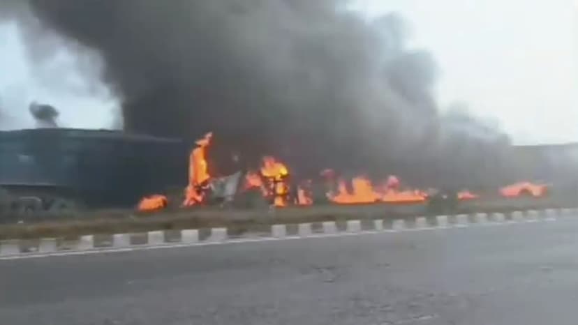 KMP Expressway Tragedy: 2 Burned Alive in Fiery Multi-Vehicle Crash