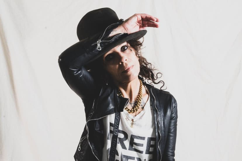 Linda Perry Reunites 4 Non Blondes, New Album Incoming