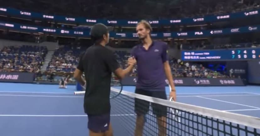 Medvedev Storms Off Court After Heated Clash with Umpire