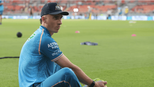 Tom Banton out, Connor Esterhuizen in for Gujarat Titans