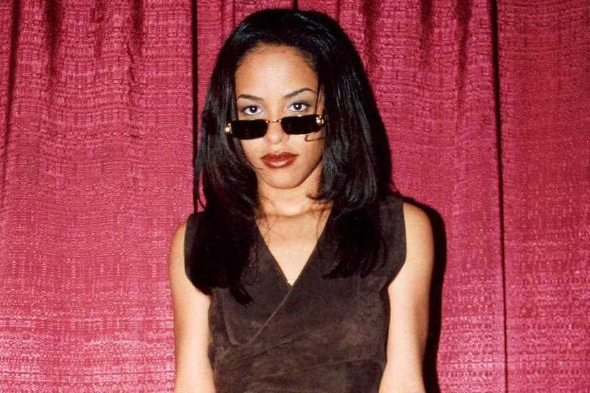 Aaliyah's Tragic End: Overloaded Plane, Pilot's Negligence