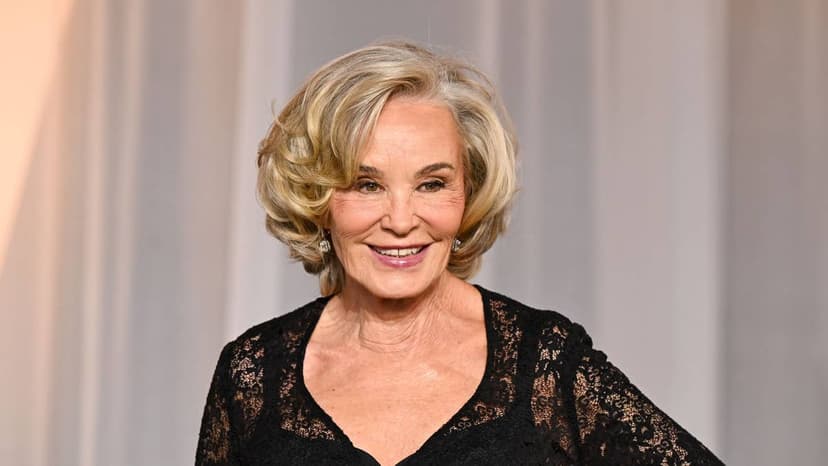 Stars Dazzle at Academy Museum Gala
