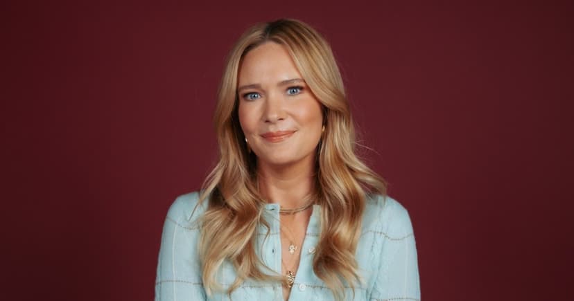 Sarah J. Maas Drops Major ACOTAR Bombshells on Podcast