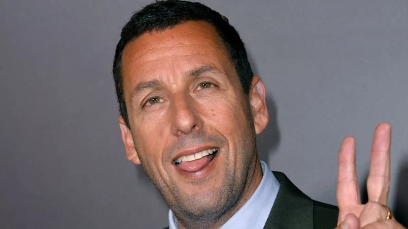 Sandler's Simple Vow: Taylor & Travis, Keep Kissing!