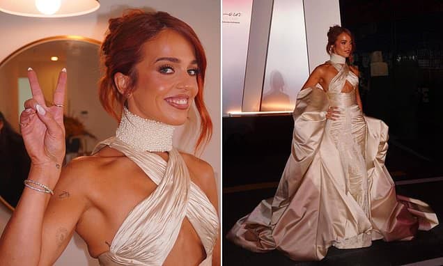 Influencer's Dress Debut After Wedding Cancelled
