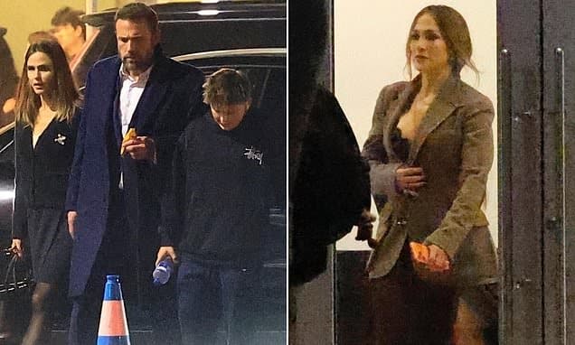 Affleck & Lopez's Awkward School Play Encounter