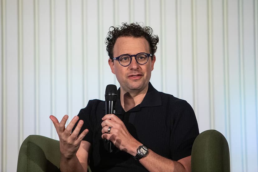 Amodei: Trust Crisis Fuels AI Skepticism, Not Warnings