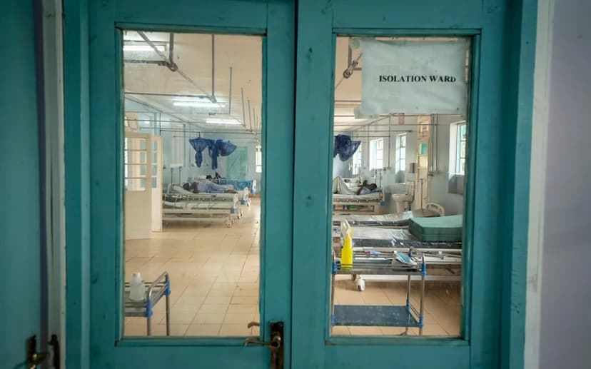AI Fights Superbugs: New Chatbot Aids Doctors