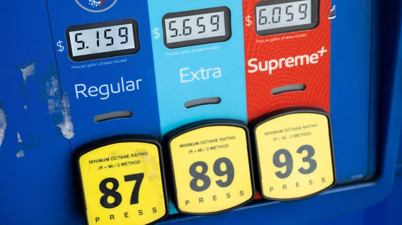 Drivers Sue Big Chains Over AI-Driven Gas Prices
