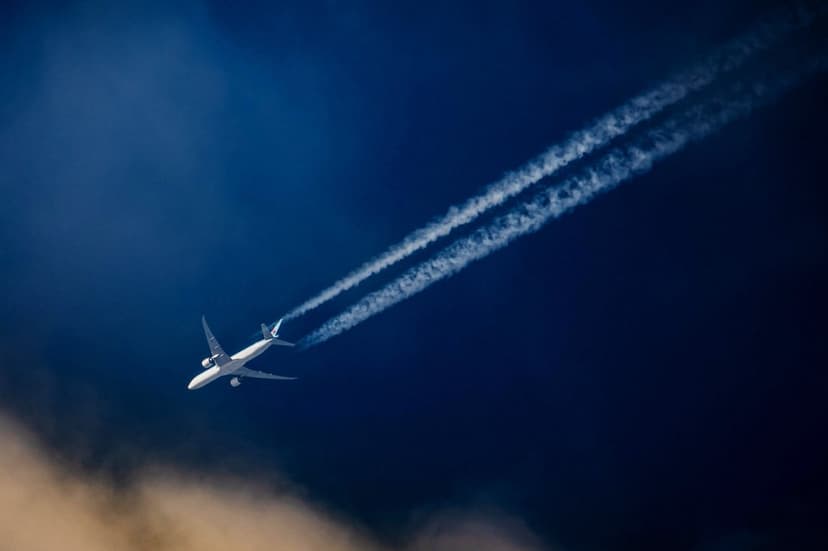 Planes Rerouted to Fight Climate Change in Airspace Trial