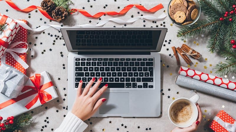 AI Enters Shopping Arena, Threatens Gift Guide Jobs