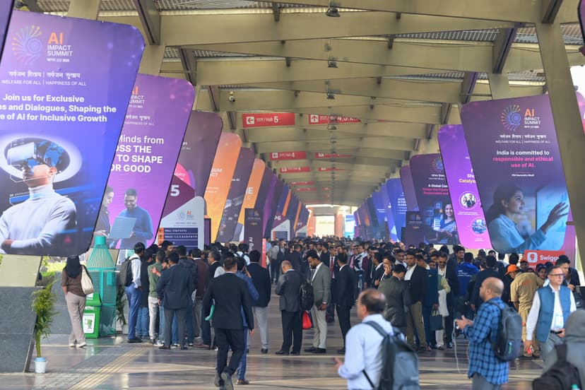 AI Summit Chaos: Delhi Event Overwhelmed by Crowds