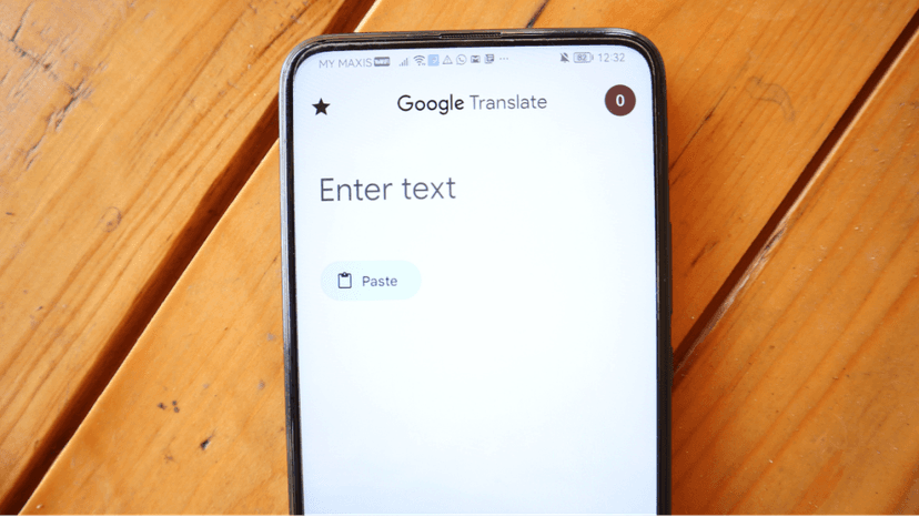 AI Translates World: Speak Any Language Instantly!