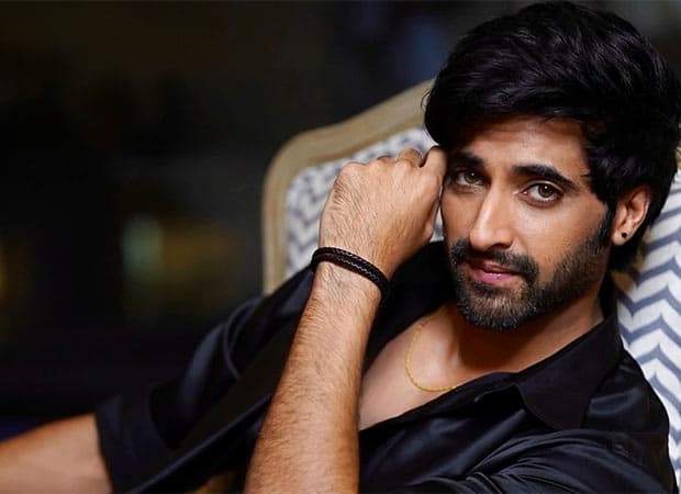 Akshay Oberoi Gears Up for Psychological Thriller 'Resident'