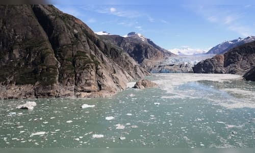 Alaska Fjord Evacuated: Tsunami Scare Halts Cruise Ships