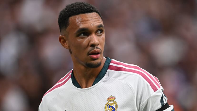 Ex-Red Warns: TAA's Only PL Move Revealed Amidst Serie A Links