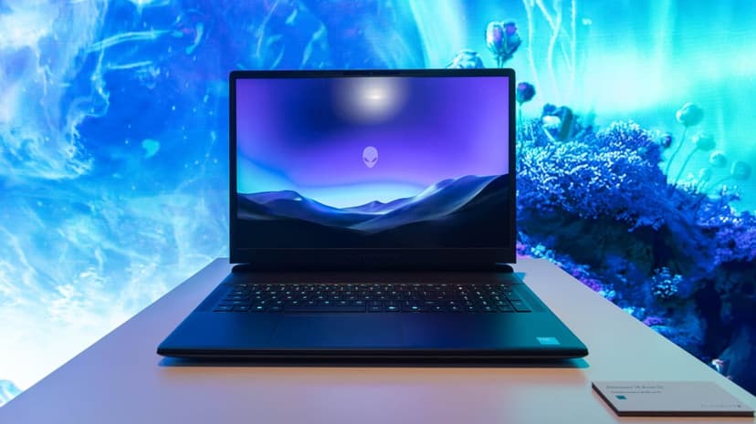 Alienware's OLED Gaming Laptops Return with 240Hz!