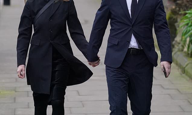 Fiona Phillips' Husband Slams Alzheimer's Funding as Ageism