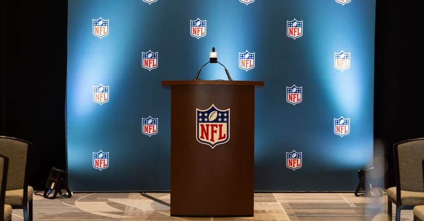 NFL Lands AMEX: Cardholders Get Exclusive Perks