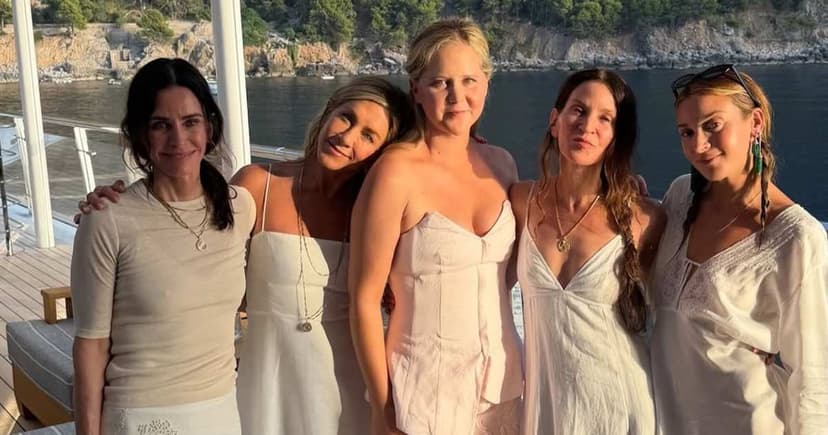 Schumer's Yacht Day with Aniston & Cox