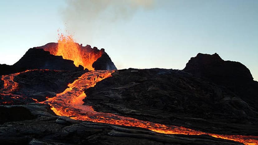 Ancient Water Fueled Earth's First Volcanoes