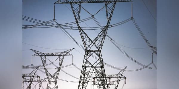 Andhra Pradesh Power Utilities Urged to Cut Losses