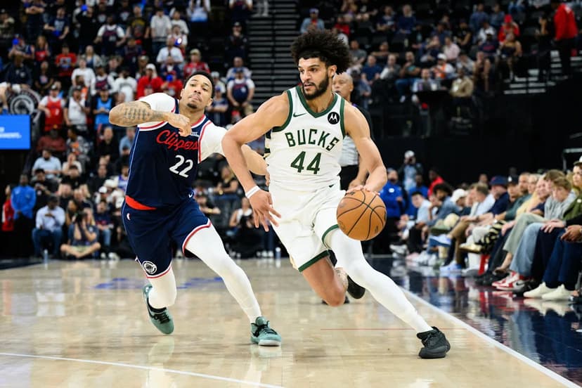 Bucks Guard Andre Jackson Jr. Signs with Raptors