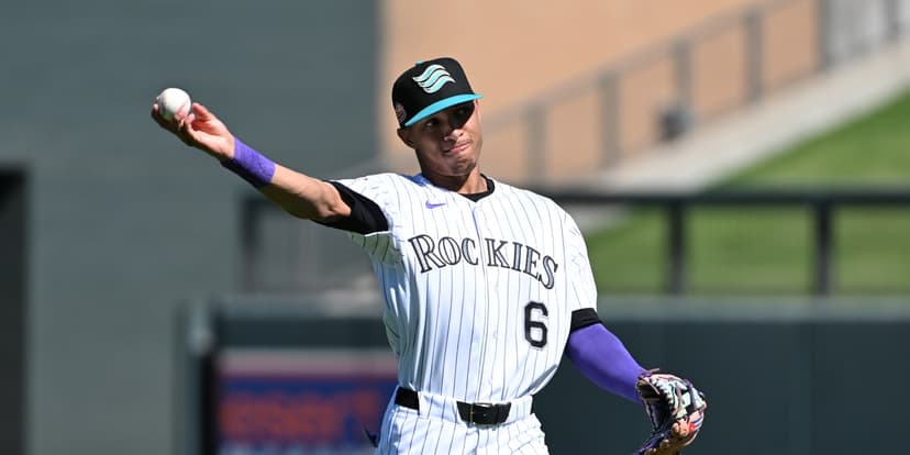 Lefty's Glove: Perez Shines in Arizona Fall League