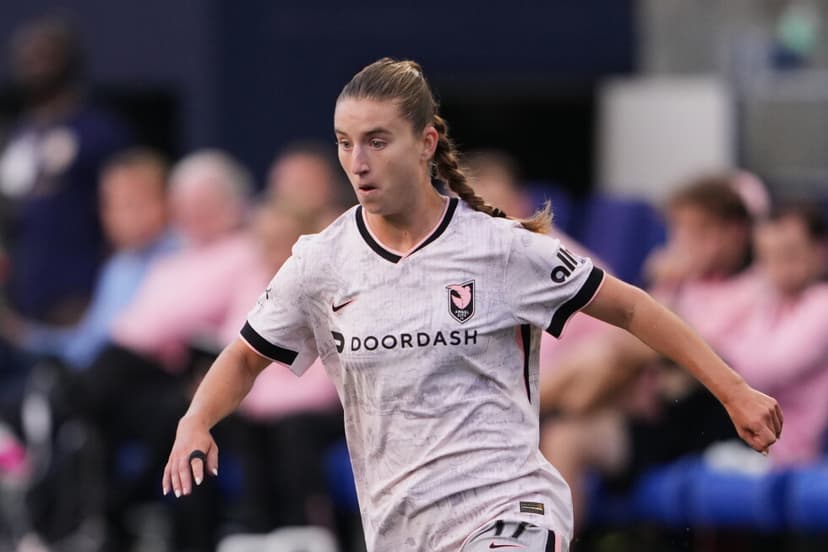 Sentnor Strikes Late to Deny Spirit Victory