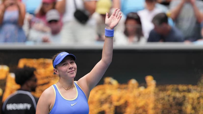 Anisimova Dominates Australian Open Opener