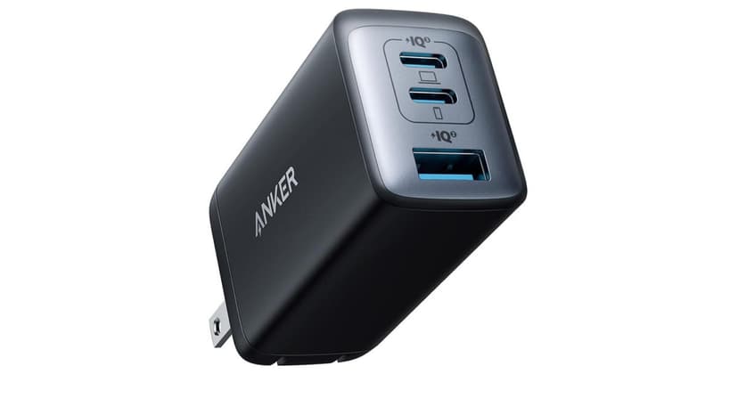 Anker Charger Shrinks 3 Ports to Pocket Size
