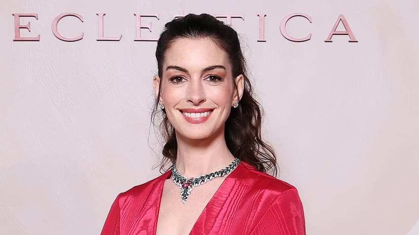 Anne Hathaway dismisses facelift rumors: 'I am 43'