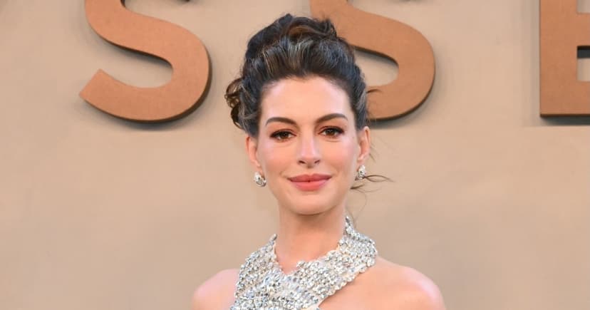 Anne Hathaway: Third Baby Surprise!