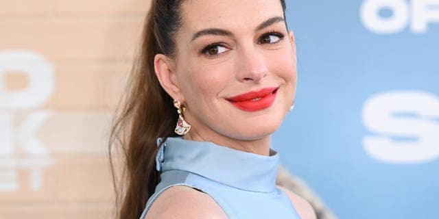 Anne Hathaway Shuts Down Pregnancy Rumors