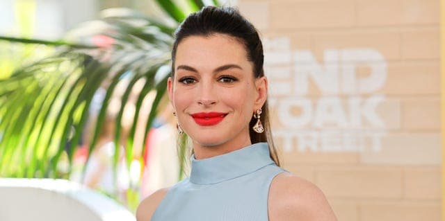 Anne Hathaway's 'Coconut Nails' Trend